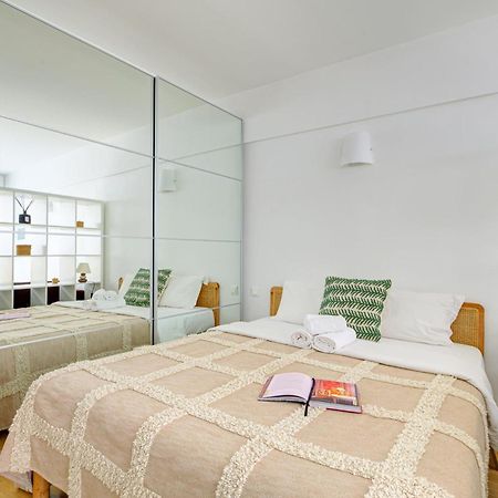 St Germain & Le Bon Marche With Balcony - Cityapartmentstay Paris Exterior foto